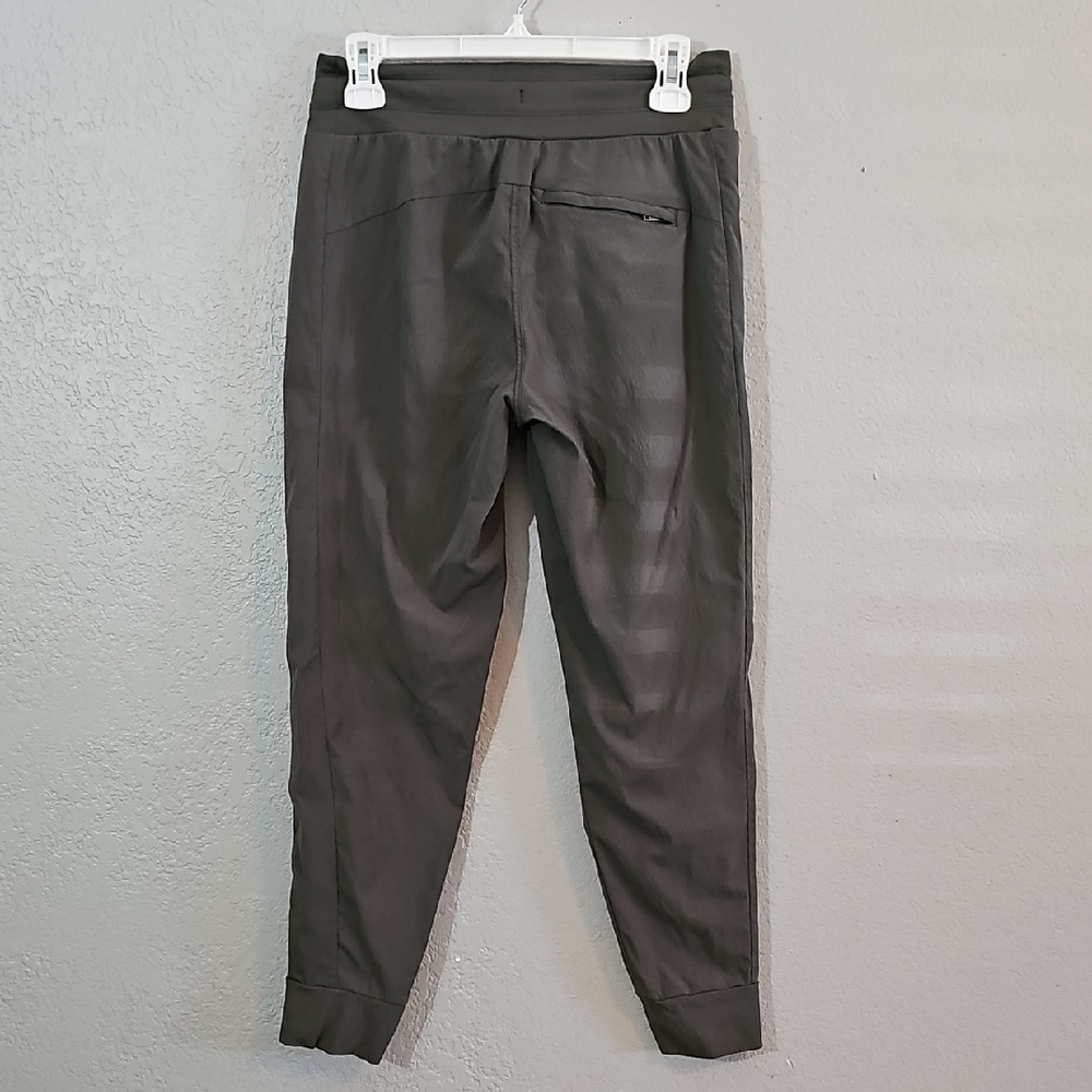 Athleta Trekki North Jogger Pants, Olive Green, Womens 2 - Picture 7 of 8
